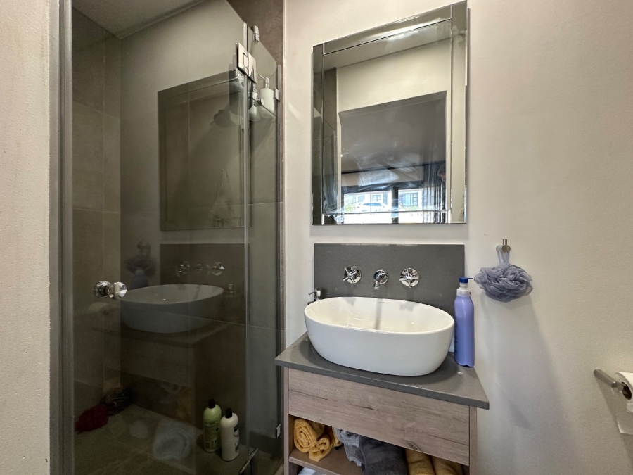 2 Bedroom Property for Sale in Island View Western Cape